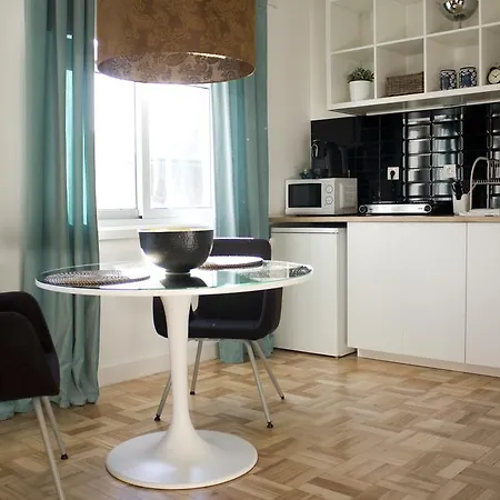 Apartment 688
